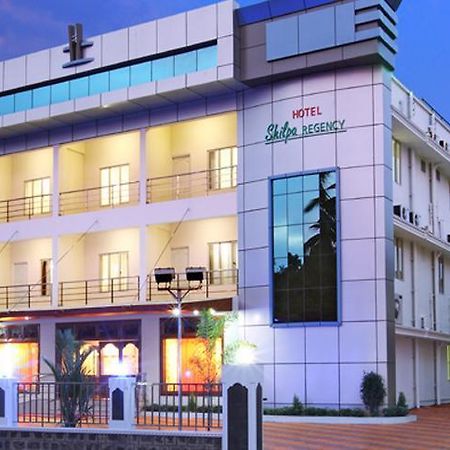 Hotel Shilpa Regency Kottārakara 外观 照片