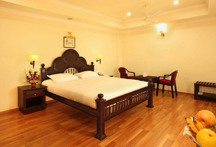 Hotel Shilpa Regency Kottārakara 外观 照片